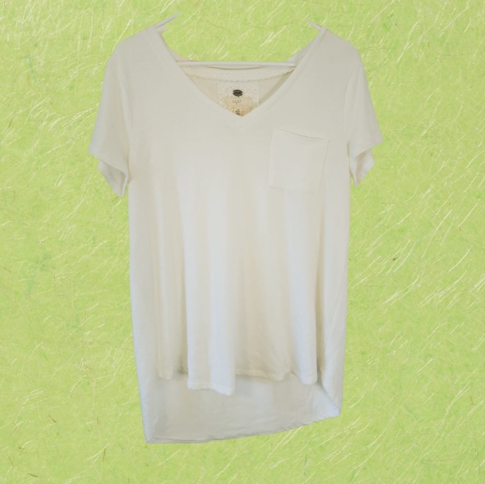 Cupio Black White Top